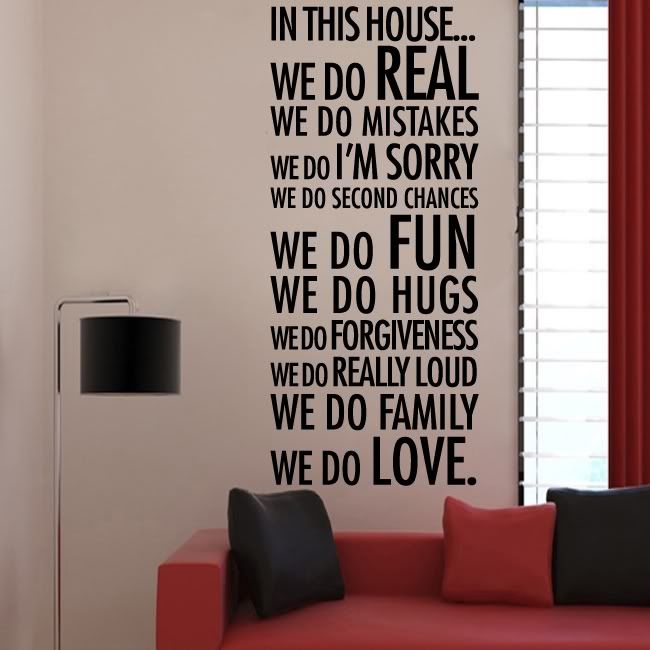 In This House We Do Love Quote Wall Decal - Afbeelding 1 van 1