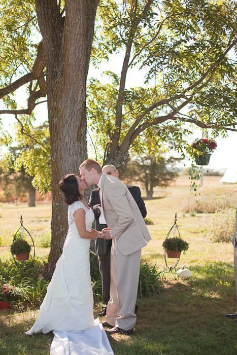  photo evangeline-renee-photo-wedding-henry-breeding-barn-columbus-indiana-photographer-1293_zps057faa24.jpg